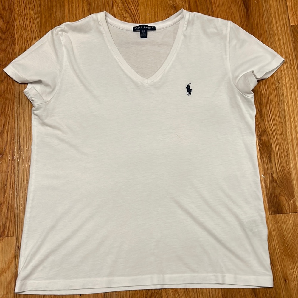 Ralph Lauren V-neck top size large — 100% cotton
